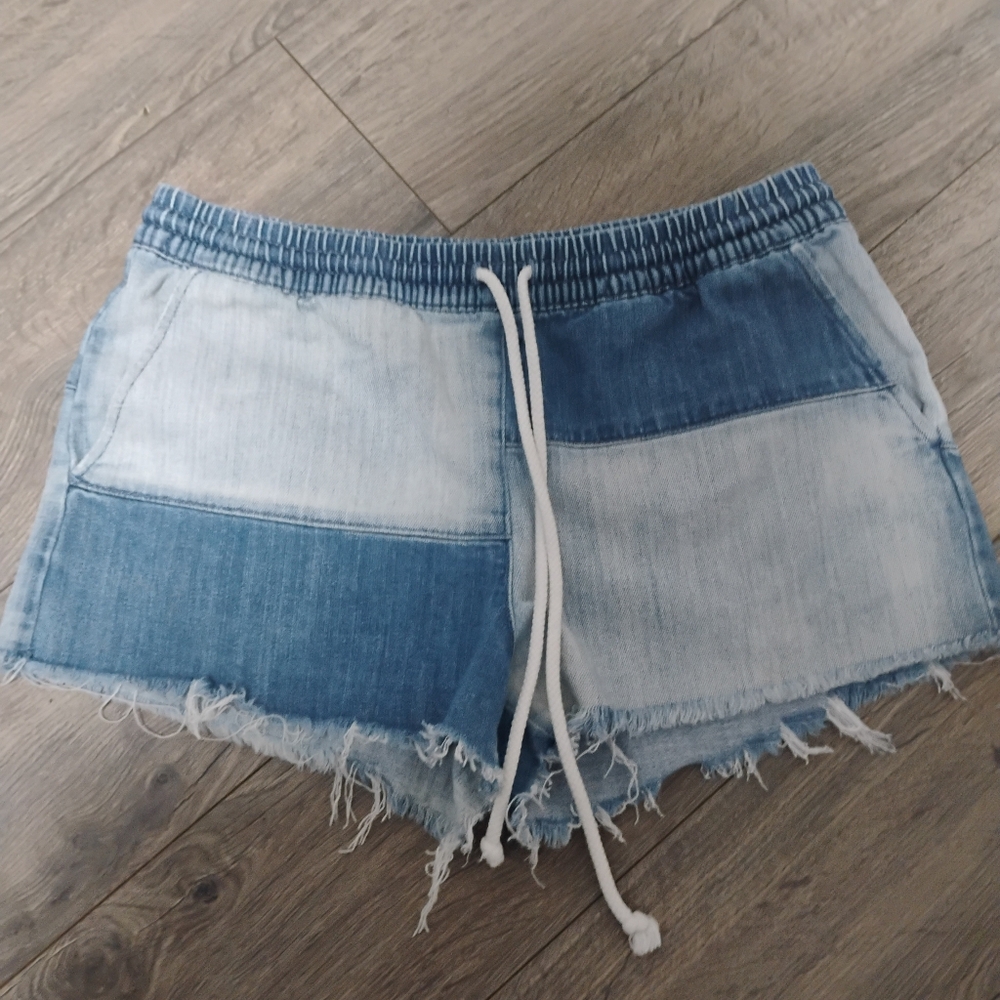 Aerie Patchwork Chambray Jean Women's Shorts SP Colorblock Raw Hem Hot Pants - Picture 5 of 10